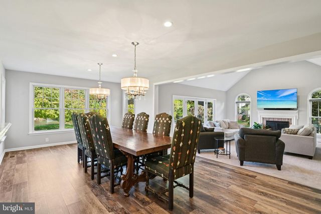 437 WINDROW CLUSTERS DR, Moorestown, NJ 08057