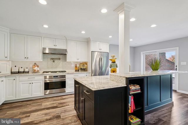 437 WINDROW CLUSTERS DR, Moorestown, NJ 08057