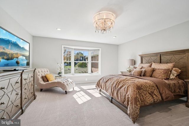 437 WINDROW CLUSTERS DR, Moorestown, NJ 08057