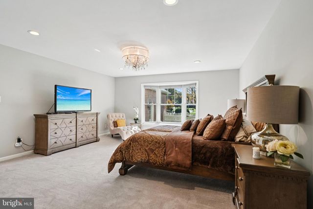 437 WINDROW CLUSTERS DR, Moorestown, NJ 08057