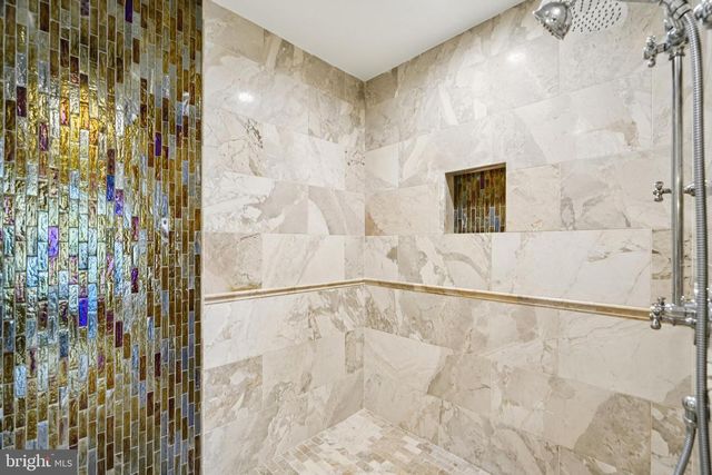 437 WINDROW CLUSTERS DR, Moorestown, NJ 08057