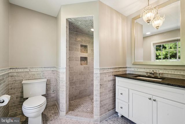 437 WINDROW CLUSTERS DR, Moorestown, NJ 08057