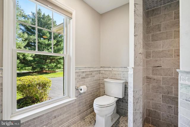 437 WINDROW CLUSTERS DR, Moorestown, NJ 08057