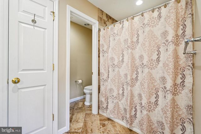 437 WINDROW CLUSTERS DR, Moorestown, NJ 08057