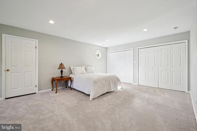 437 WINDROW CLUSTERS DR, Moorestown, NJ 08057