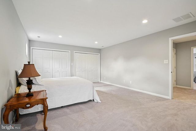 437 WINDROW CLUSTERS DR, Moorestown, NJ 08057