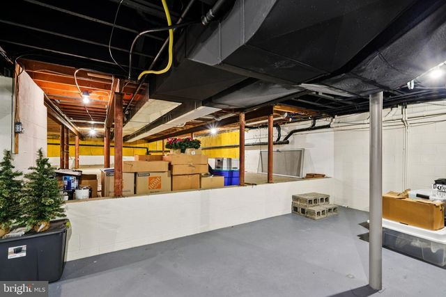 437 WINDROW CLUSTERS DR, Moorestown, NJ 08057