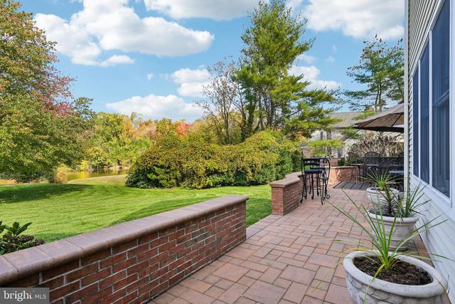 437 WINDROW CLUSTERS DR, Moorestown, NJ 08057