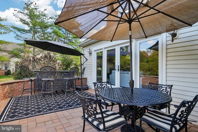 437 WINDROW CLUSTERS DR, Moorestown, NJ 08057