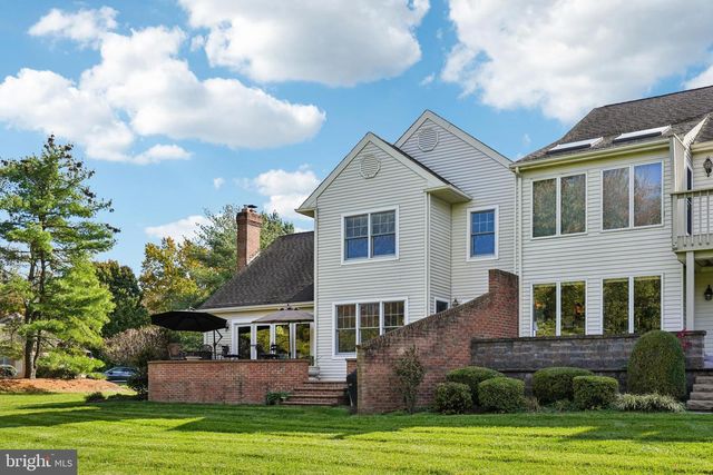 437 WINDROW CLUSTERS DR, Moorestown, NJ 08057