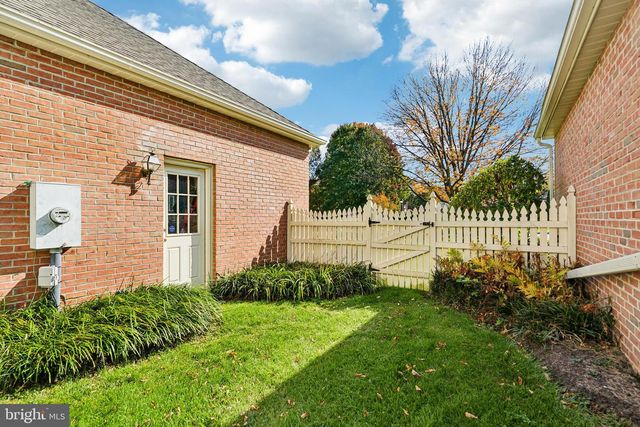 437 WINDROW CLUSTERS DR, Moorestown, NJ 08057