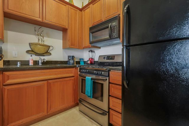 50610 Santa Rosa Plaza 8, La Quinta, CA 92253