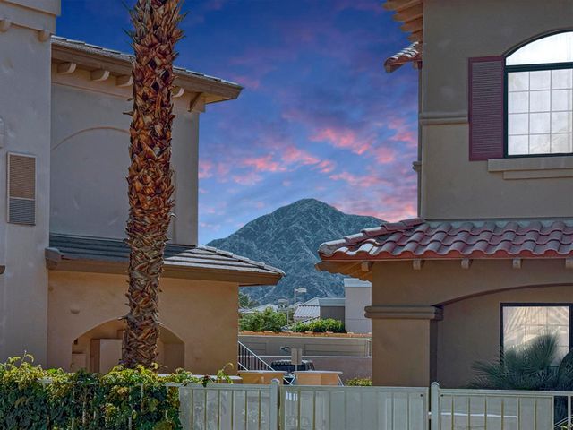 50610 Santa Rosa Plaza 8, La Quinta, CA 92253