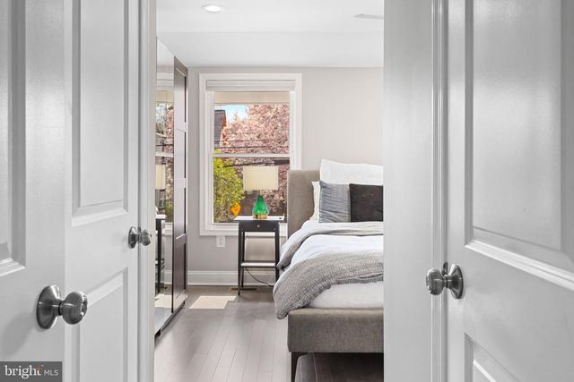 4416 GAULT PL NE, Washington, DC 20019