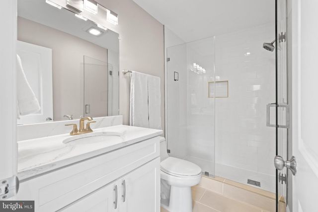 4416 GAULT PL NE, Washington, DC 20019