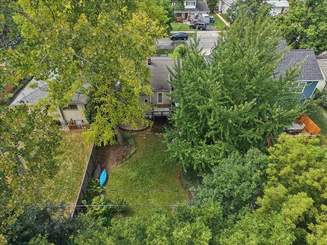 67 Grove Avenue, Glen Ellyn, IL 60137