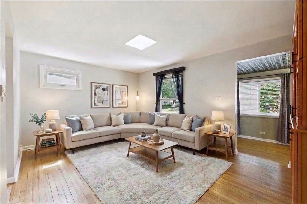 67 Grove Avenue, Glen Ellyn, IL 60137 — photo 2
