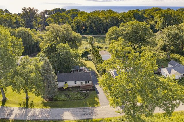 11319 3rd AVENUE, Pleasant Prairie, WI 53158