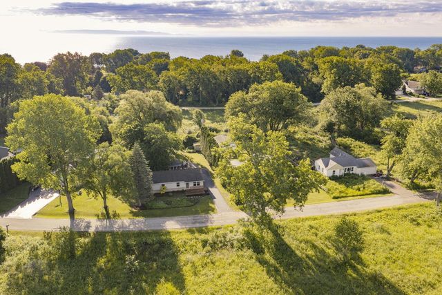 11319 3rd AVENUE, Pleasant Prairie, WI 53158