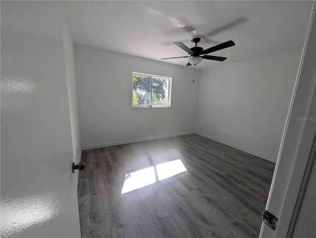 4395 HANSARD AVENUE, North Port, FL 34286