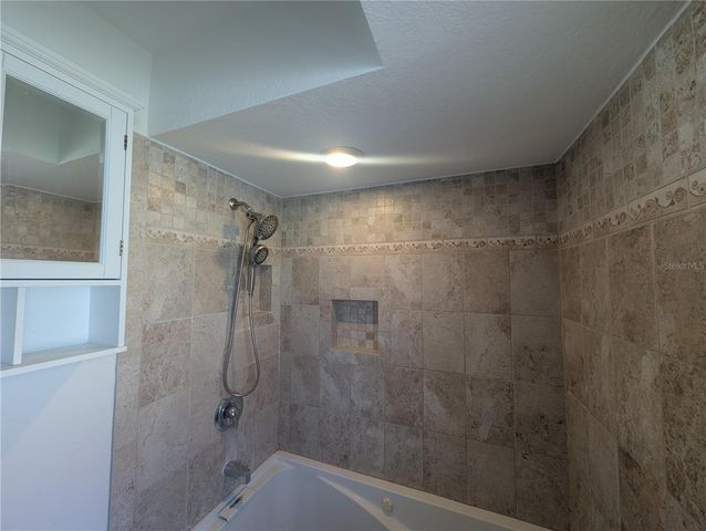 4395 HANSARD AVENUE, North Port, FL 34286