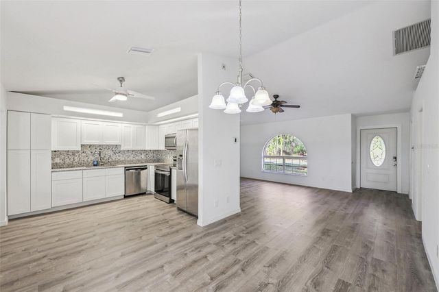 4395 HANSARD AVENUE, North Port, FL 34286