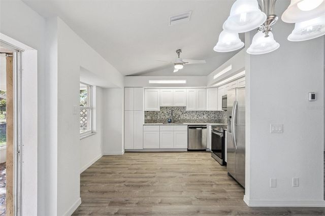 4395 HANSARD AVENUE, North Port, FL 34286