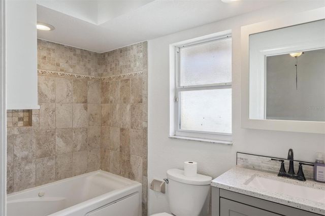 4395 HANSARD AVENUE, North Port, FL 34286