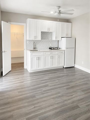 741 NE 16th Avenue 4, Fort Lauderdale, FL 33304