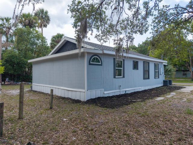 1104 E 8 TH STREET, Sanford, FL 32771