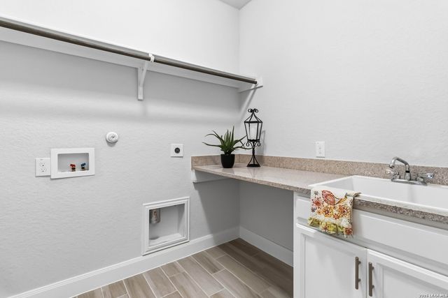 8311 Merchants Ldg, San Antonio, TX 78255