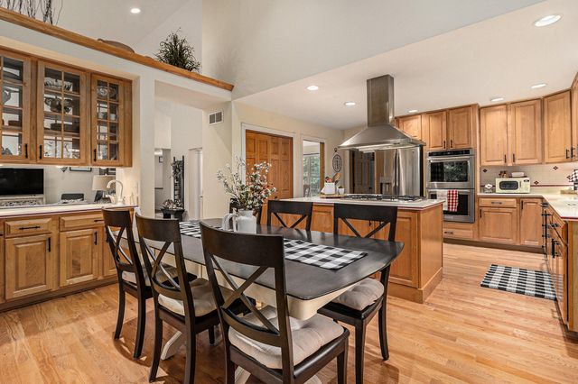 5450 W Riverside Drive, Ludington, MI 49431