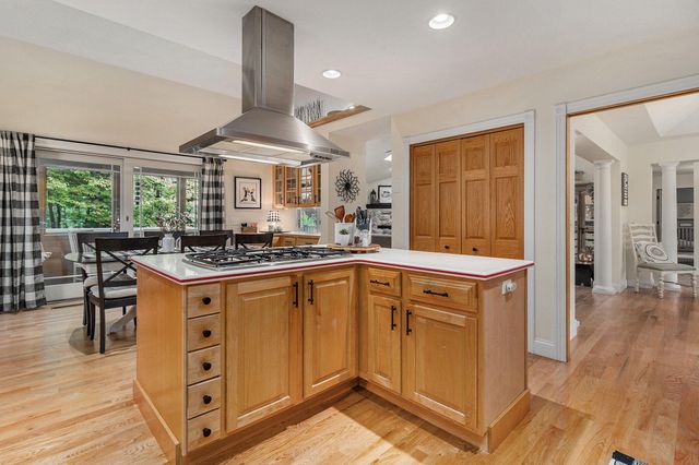 5450 W Riverside Drive, Ludington, MI 49431