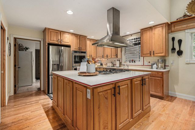 5450 W Riverside Drive, Ludington, MI 49431