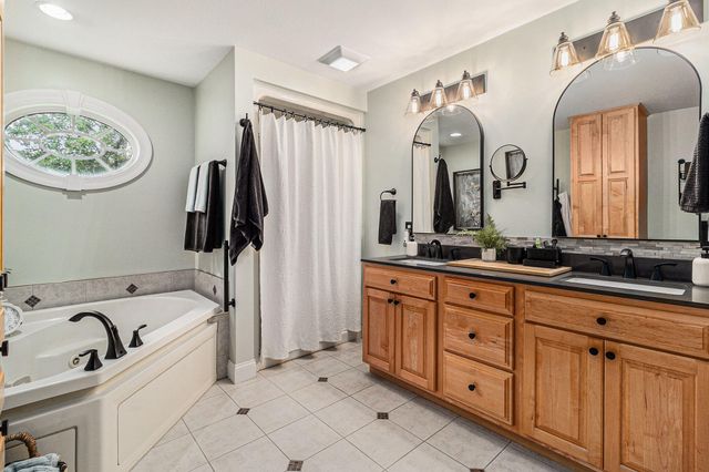 5450 W Riverside Drive, Ludington, MI 49431