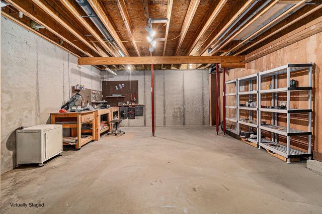 5450 W Riverside Drive, Ludington, MI 49431