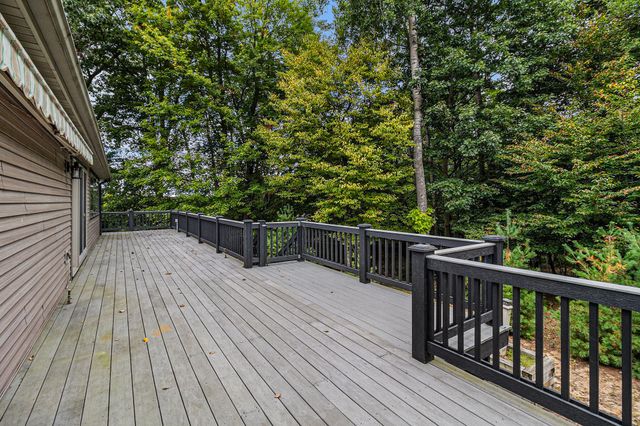 5450 W Riverside Drive, Ludington, MI 49431