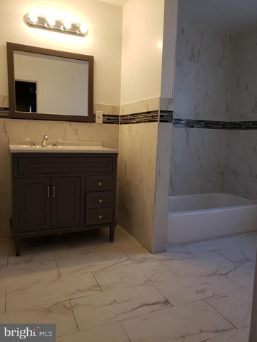 2050 E CAMBRIA ST, Philadelphia, PA 19134