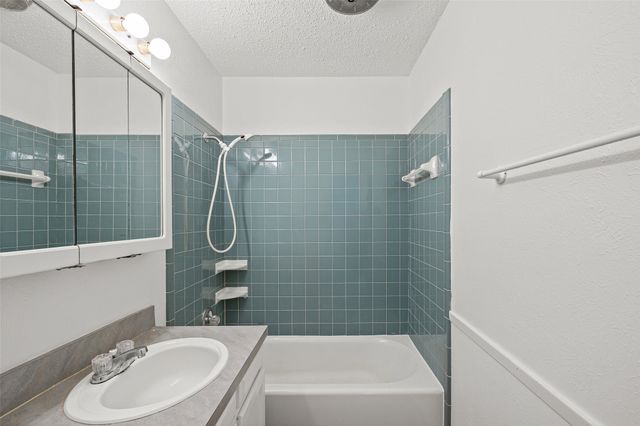 1915 Westover Court, Arlington, TX 76015