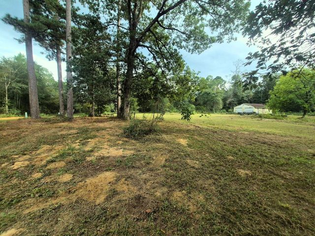 220 Cherokee Trail, Livingston, TX 77351