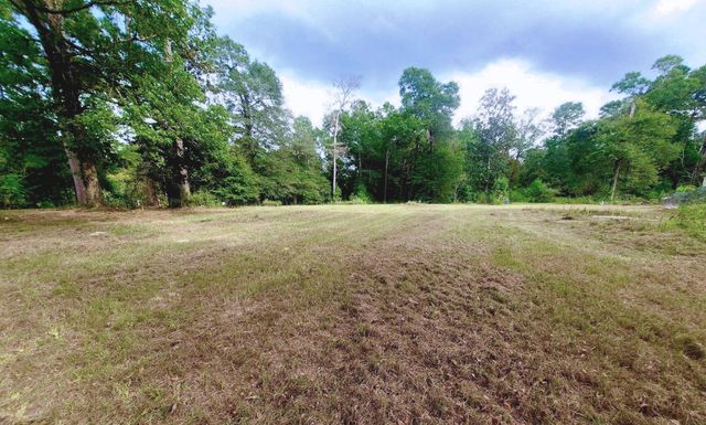 220 Cherokee Trail, Livingston, TX 77351