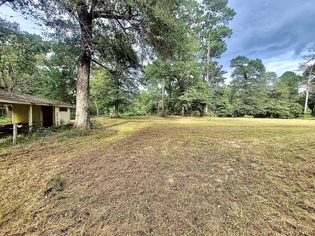 220 Cherokee Trail, Livingston, TX 77351