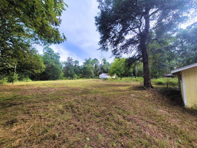 220 Cherokee Trail, Livingston, TX 77351