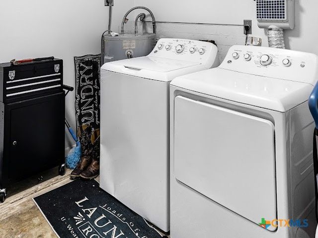 1510 N Avenue, Shiner, TX 77984