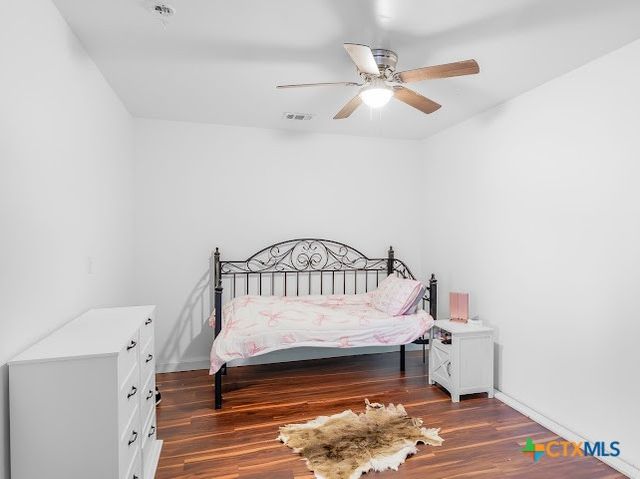 1510 N Avenue, Shiner, TX 77984