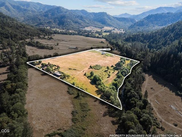12974 E Evans Creek Road, Rogue River, OR 97537