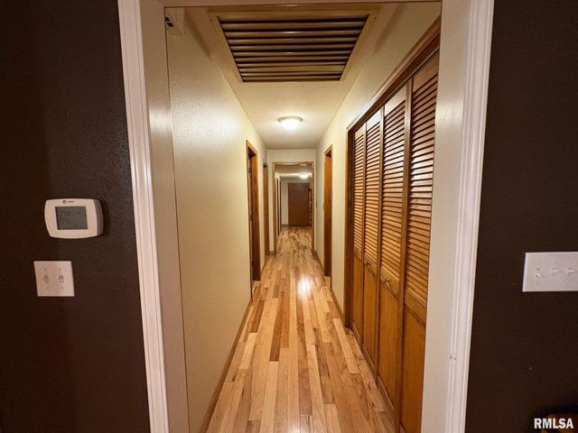 1219 S Boch Street, Taylorville, IL 62568