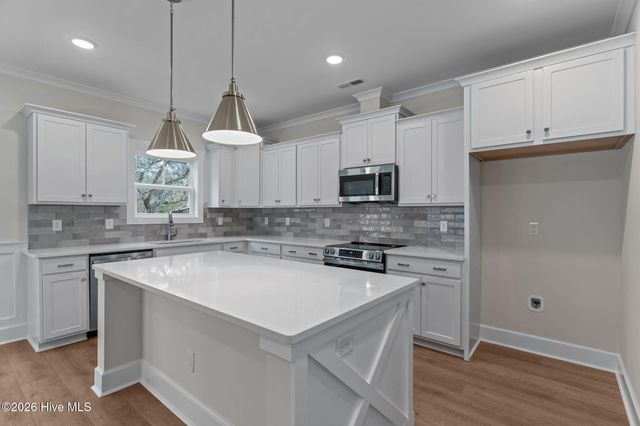 700 Fifty Lakes Drive, Southport, NC 28461