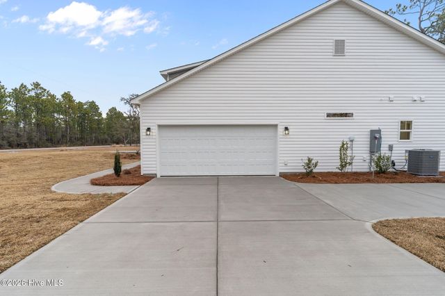 700 Fifty Lakes Drive, Southport, NC 28461