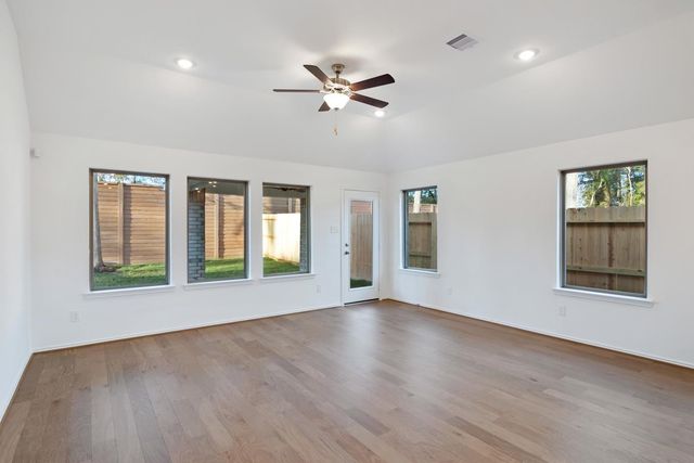 9535 Sierra Crest Lane, Porter, TX 77365